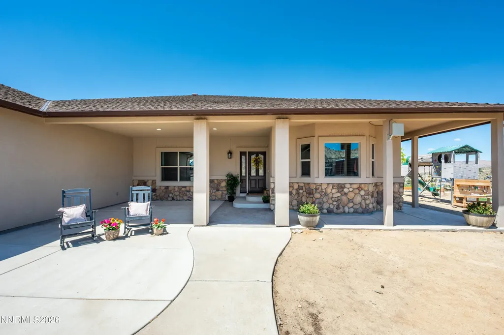 635 Valle Verde Spanish Springs NV 89441