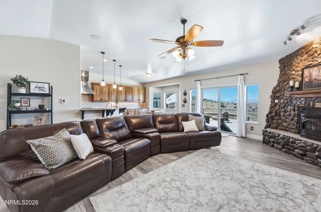 635 Valle Verde Spanish Springs NV 89441