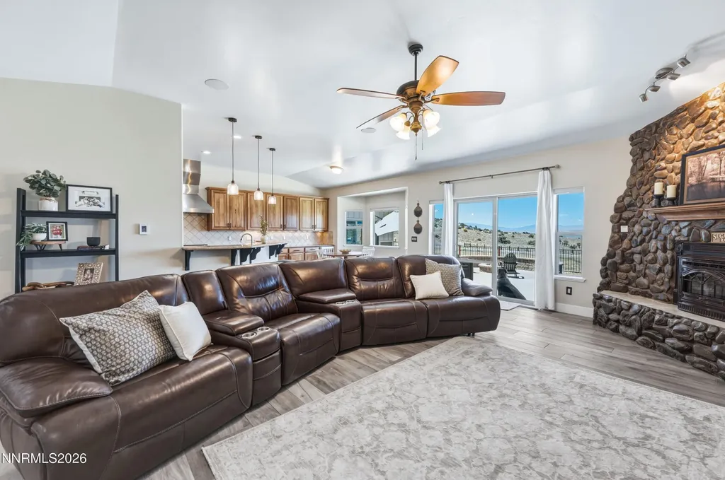 635 Valle Verde Sparks NV 89441