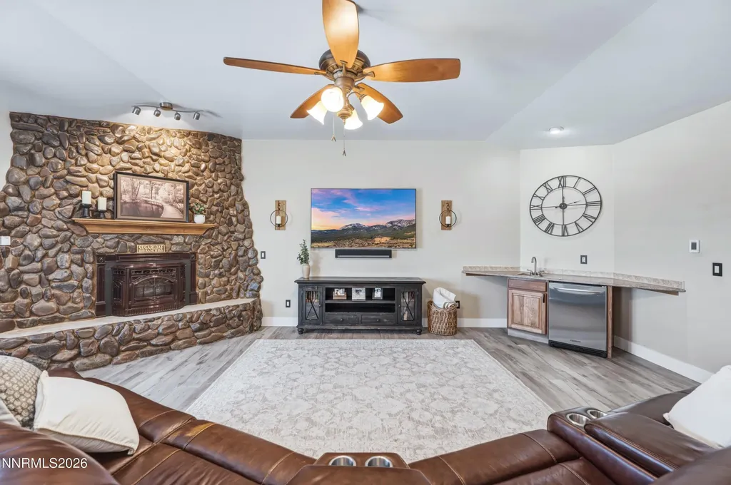 635 Valle Verde Sparks NV 89441