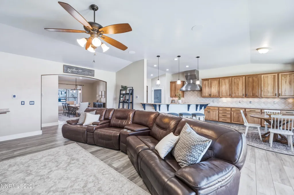 635 Valle Verde Spanish Springs NV 89441