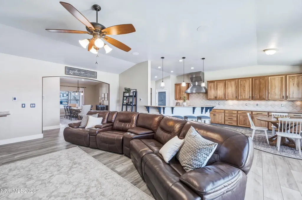 635 Valle Verde Sparks NV 89441