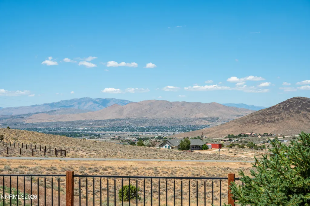635 Valle Verde Spanish Springs NV 89441