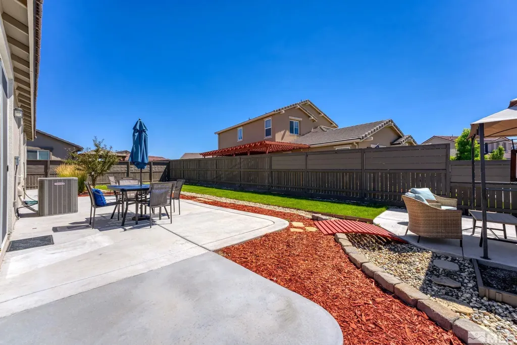 6934 Wild River Sparks NV 89436