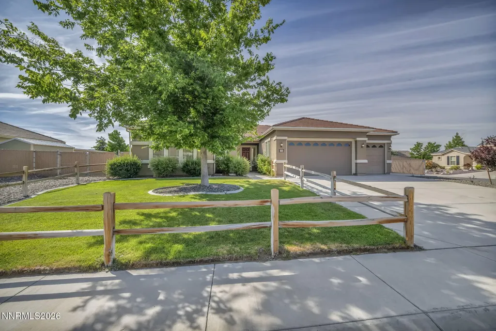 515 Crabapple Dayton NV 89403