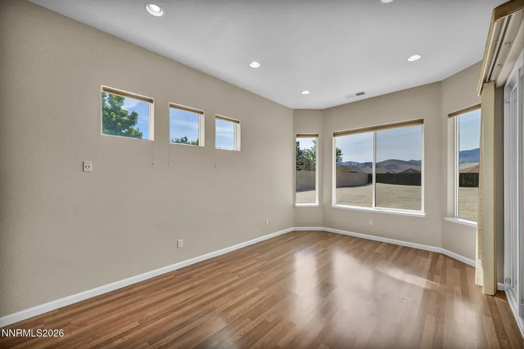 515 Crabapple Dayton NV 89403