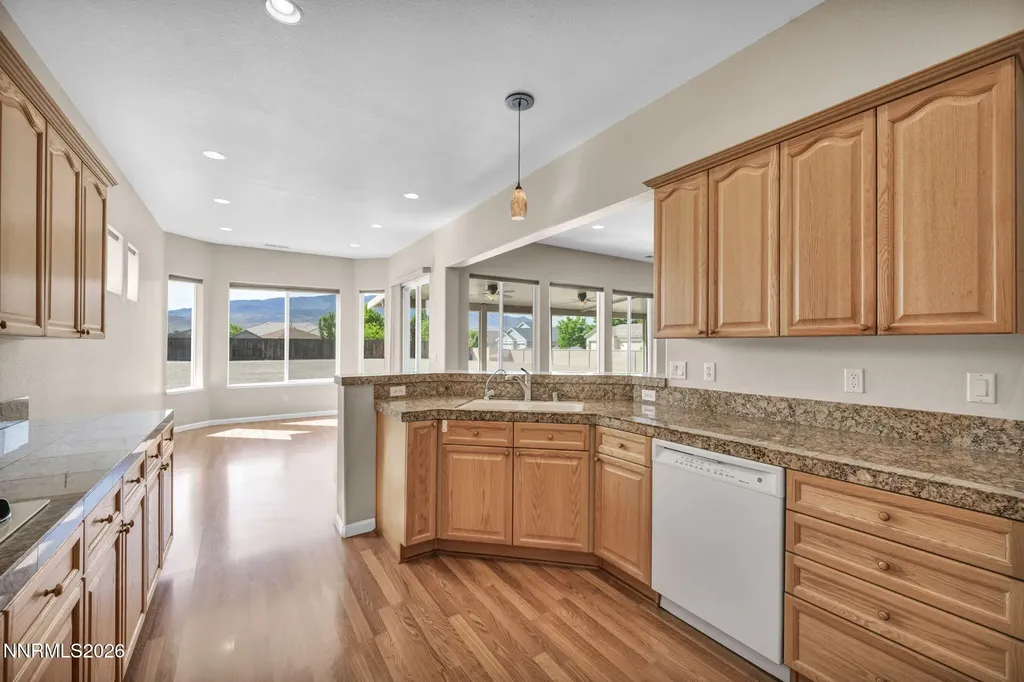 515 Crabapple Dayton NV 89403