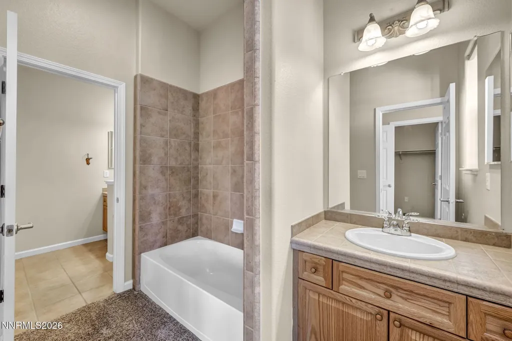 515 Crabapple Dayton NV 89403
