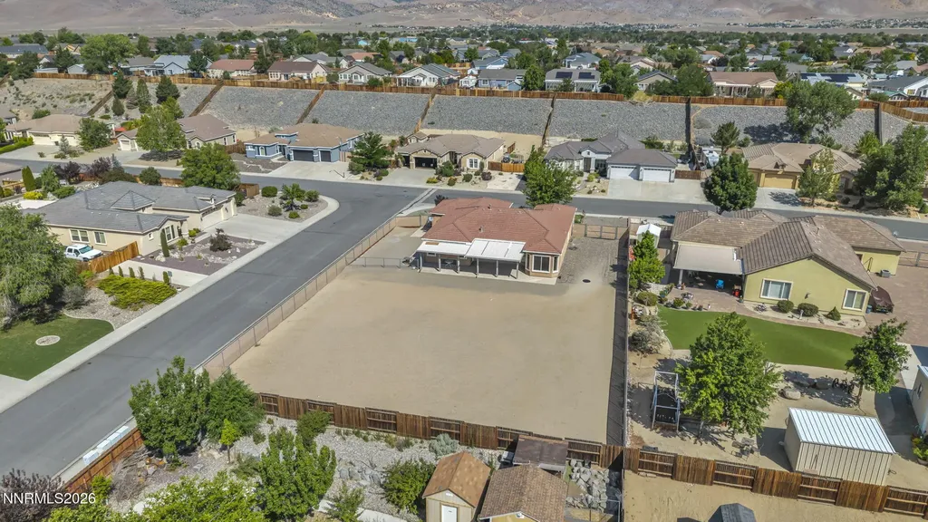 515 Crabapple Dayton NV 89403
