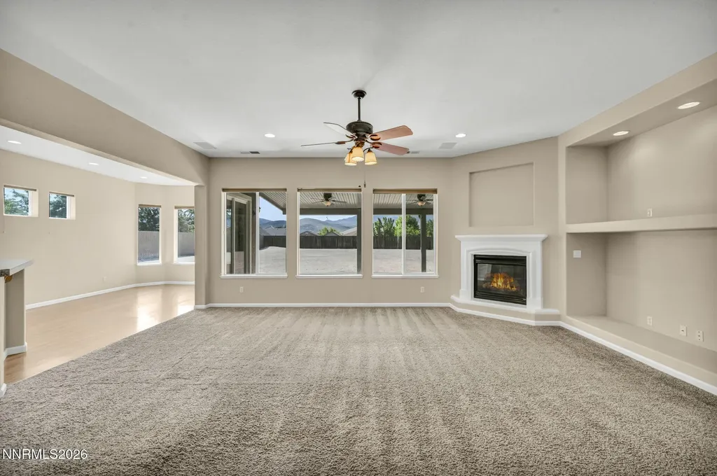 515 Crabapple Dayton NV 89403