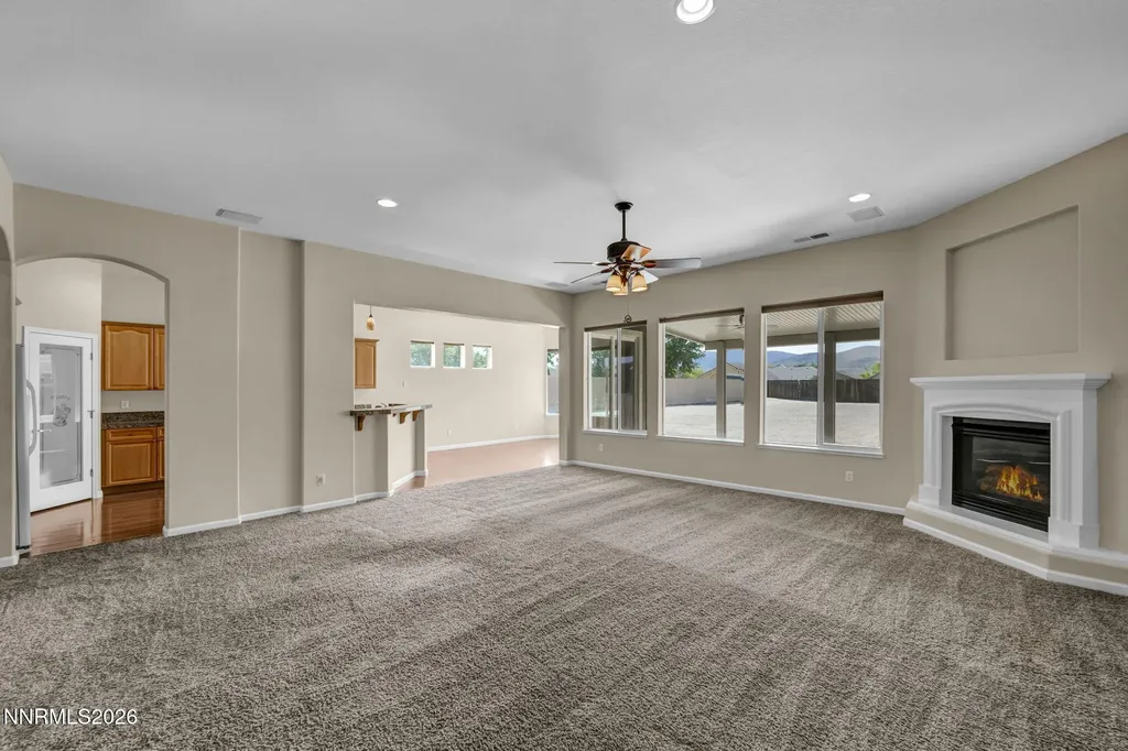 515 Crabapple Dayton NV 89403