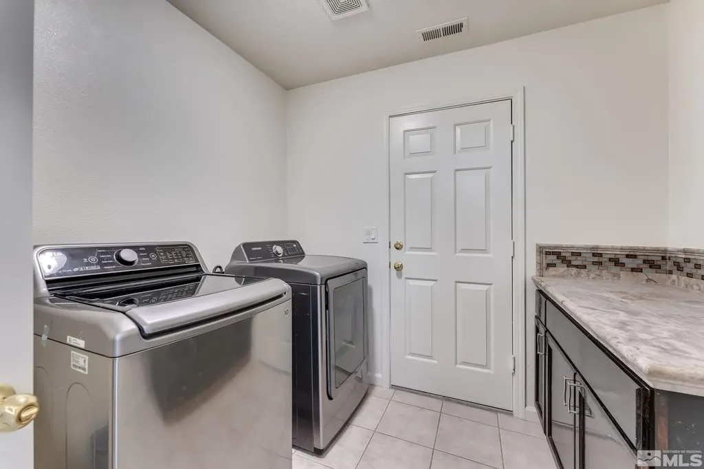 1668 Rocky Cove Reno NV 89521