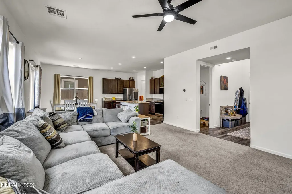7814 Navasota Sparks NV 89436