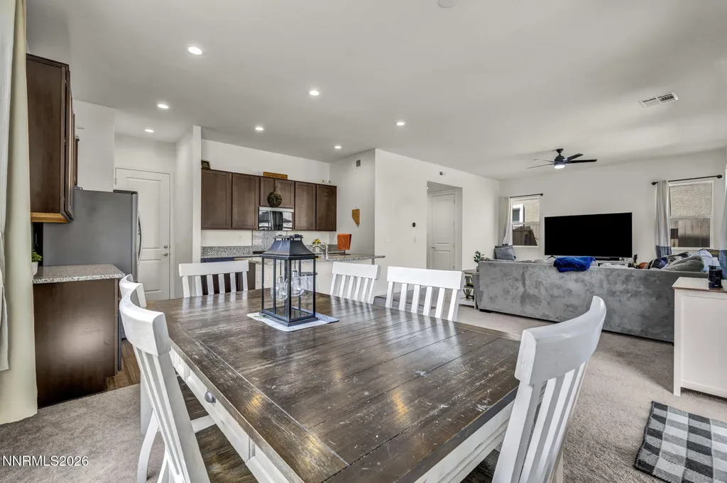 7814 Navasota Sparks NV 89436