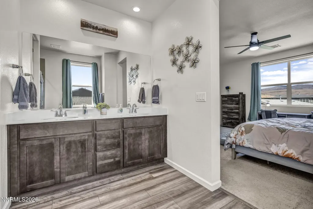 7814 Navasota Sparks NV 89436