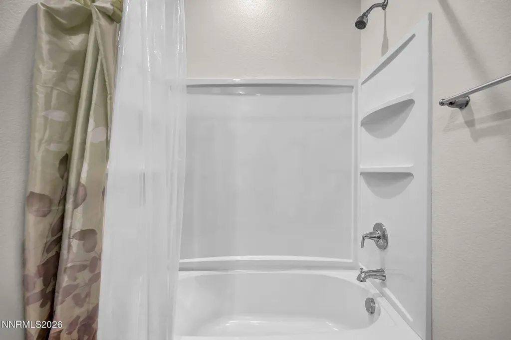7814 Navasota Sparks NV 89436