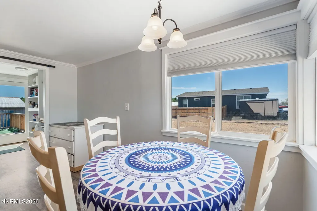 3908 Cypress Silver Springs NV 89429