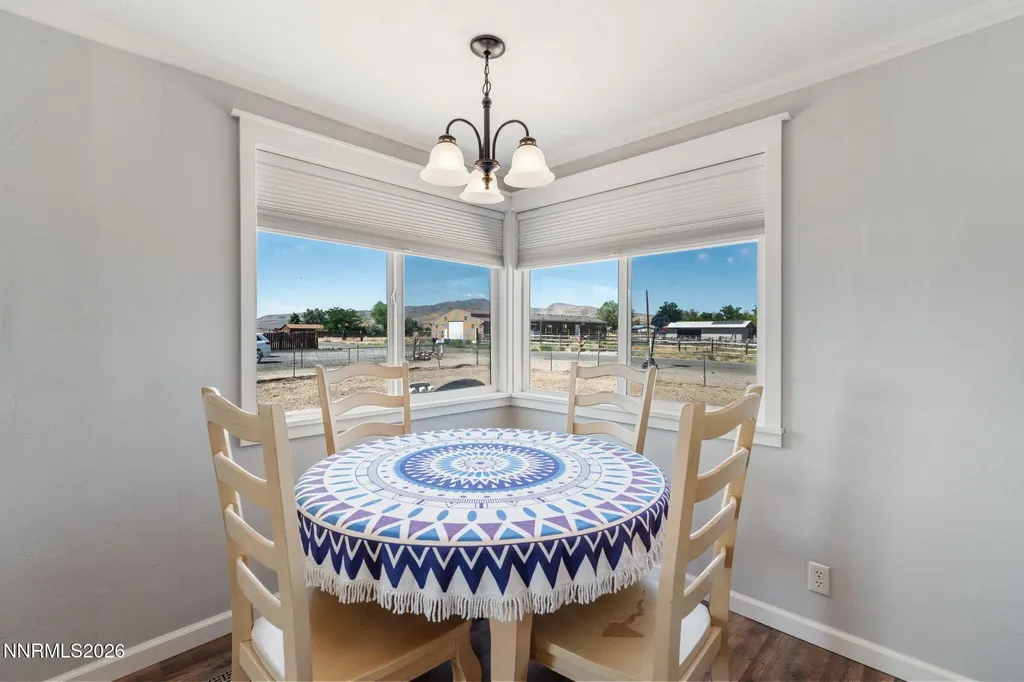 3908 Cypress Silver Springs NV 89429