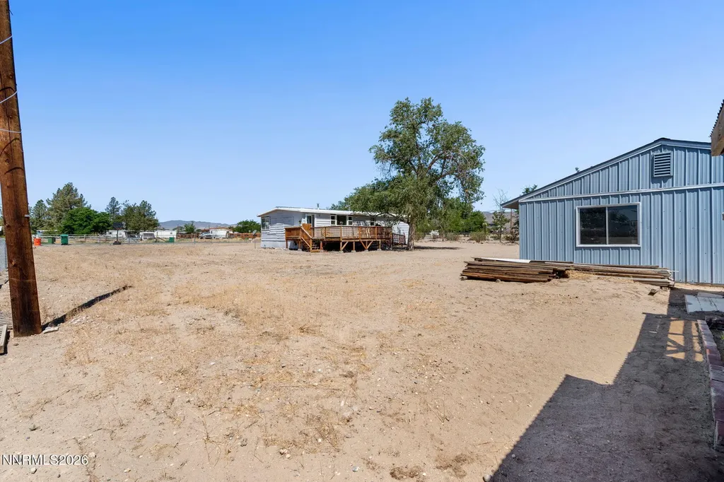 3908 Cypress Silver Springs NV 89429