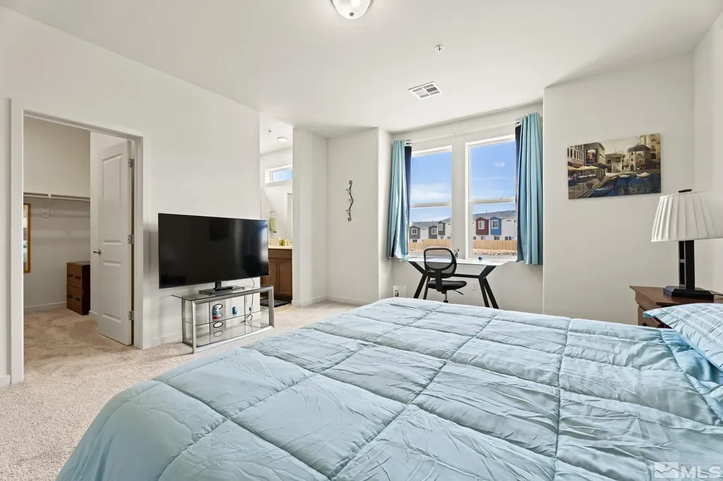 4920 Little Rock Sun Valley NV 89433