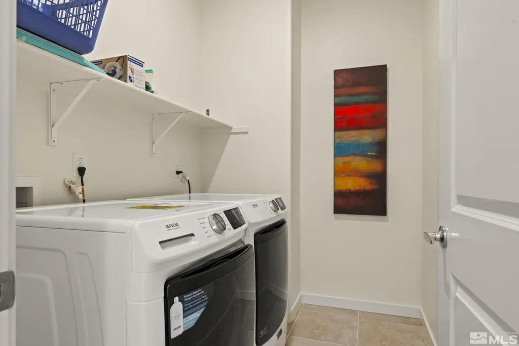 4920 Little Rock Sun Valley NV 89433