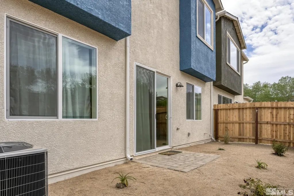 4920 Little Rock Sun Valley NV 89433