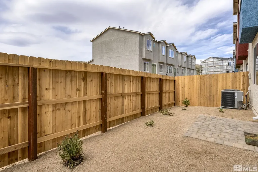 4920 Little Rock Sun Valley NV 89433