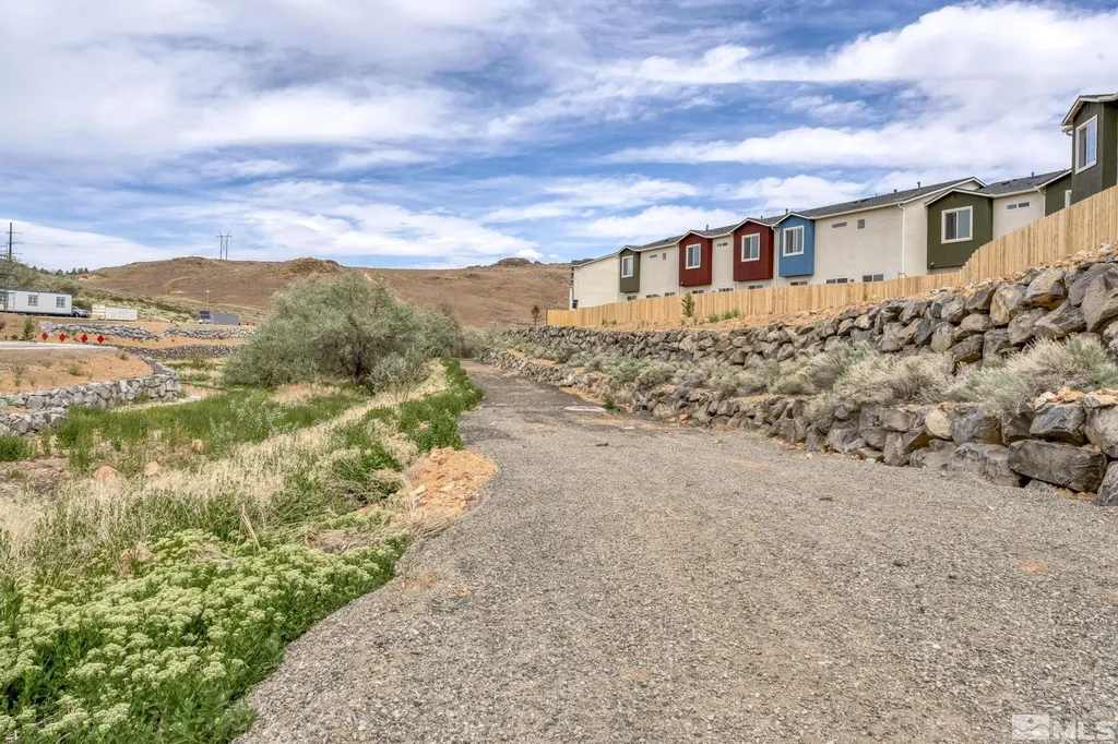 4920 Little Rock Sun Valley NV 89433