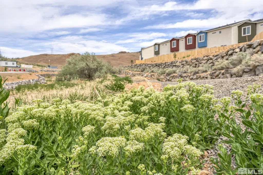 4920 Little Rock Sun Valley NV 89433
