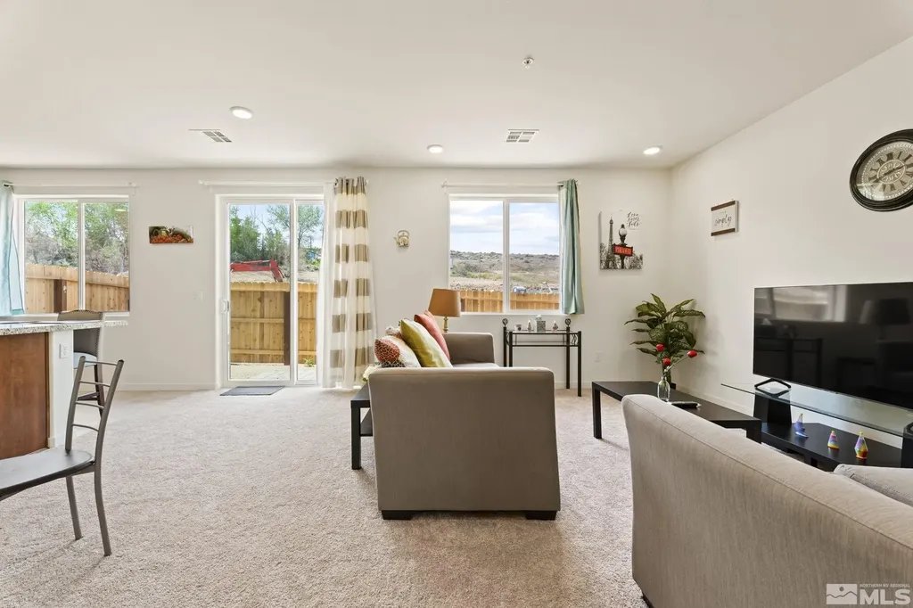 4920 Little Rock Sun Valley NV 89433