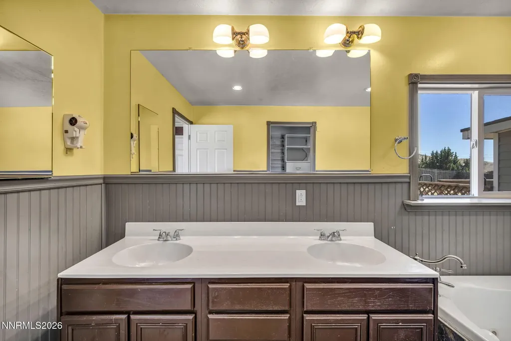 27 Mcclellan Peak Carson City NV 89706
