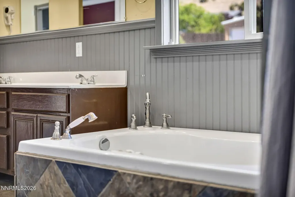 27 Mcclellan Peak Carson City NV 89706