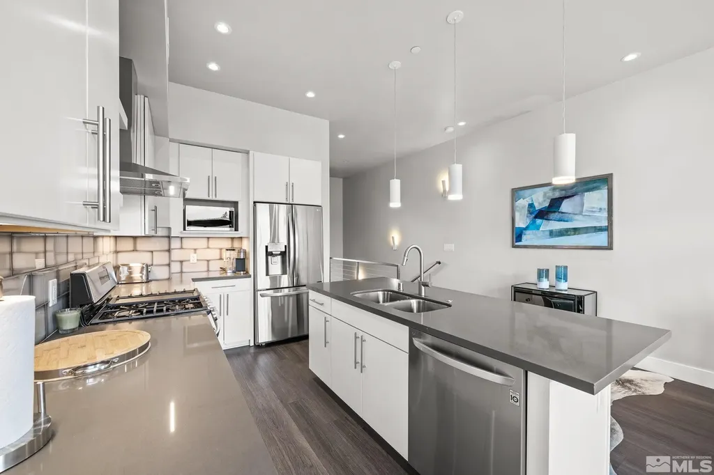 104 High Reno NV 89502