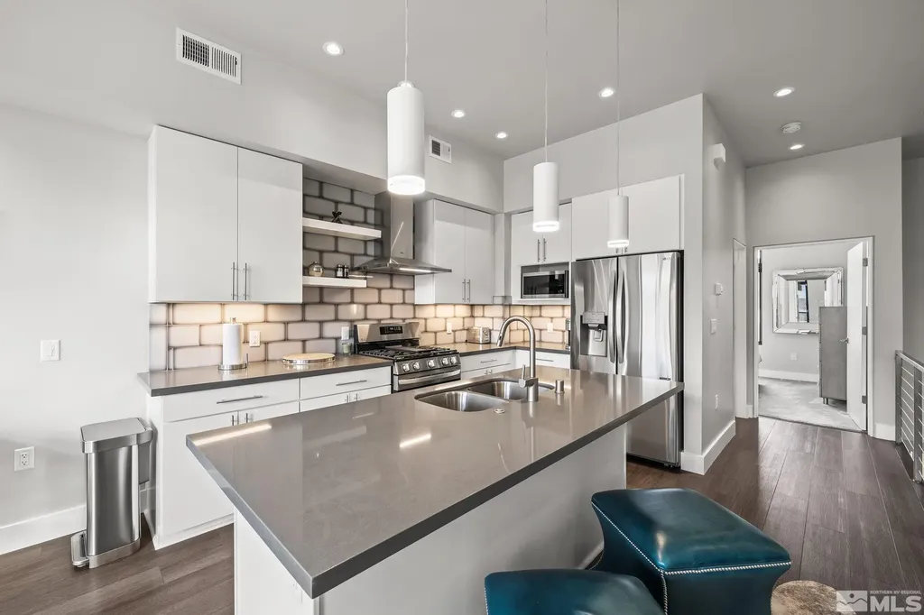 104 High Reno NV 89502
