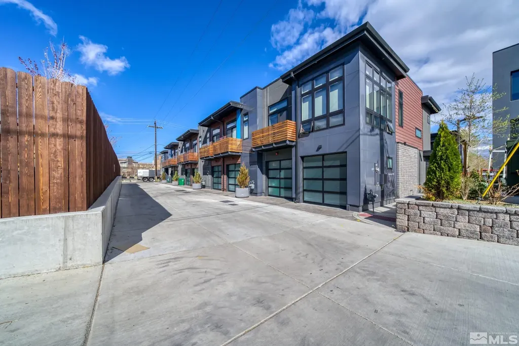 104 High Reno NV 89502
