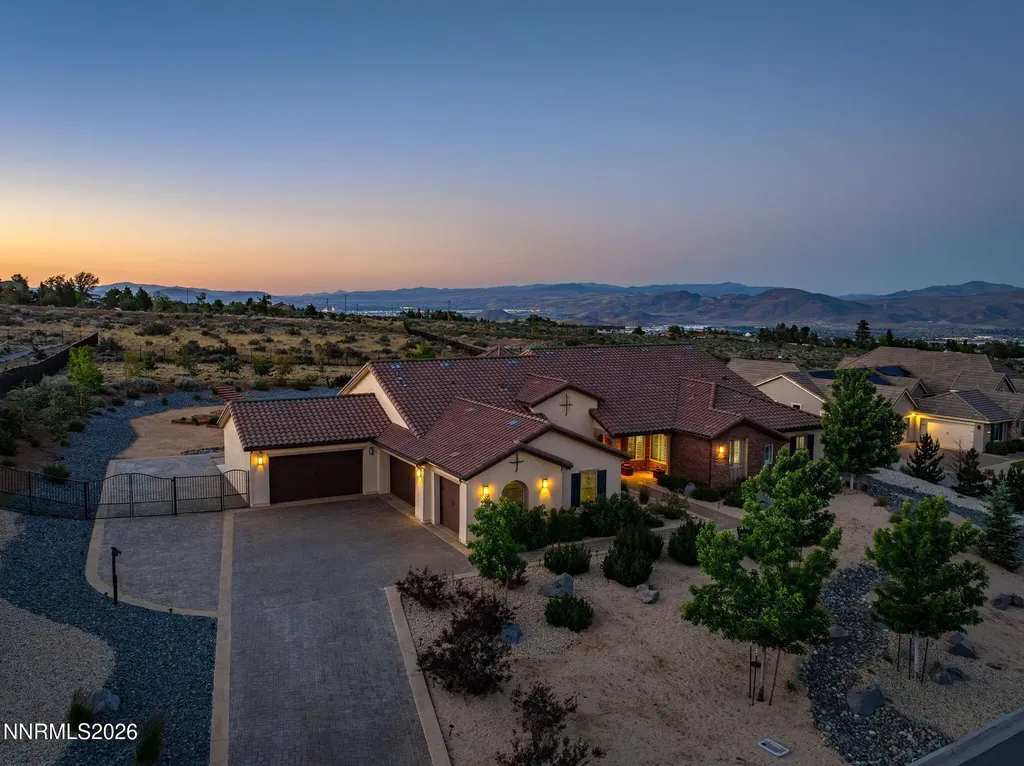 5431 Salmon River Reno NV 89511