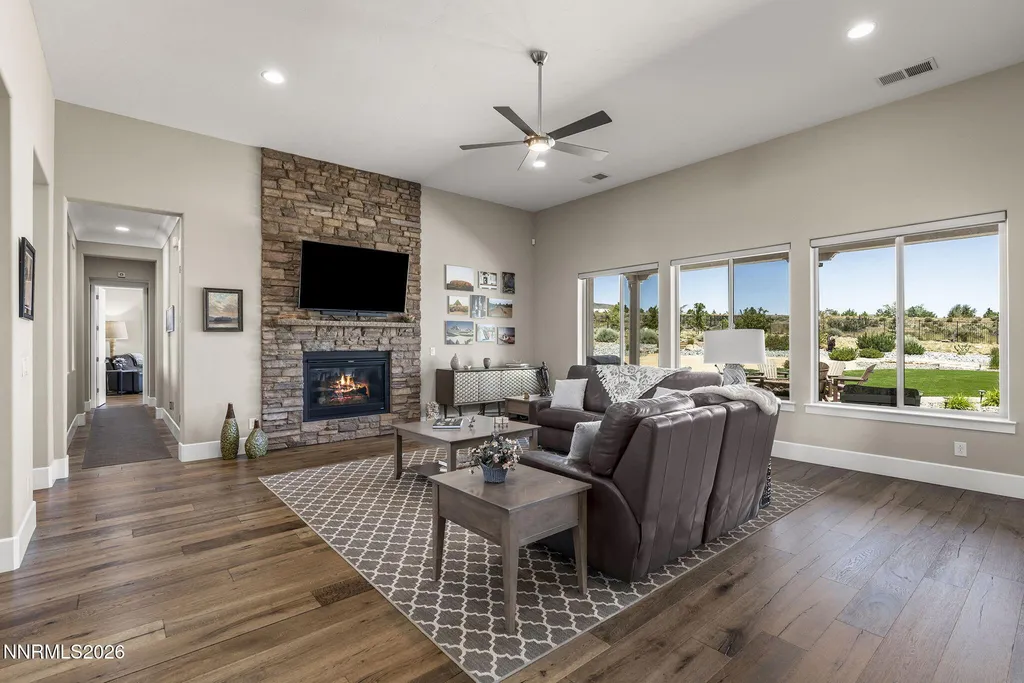 5431 Salmon River Reno NV 89511