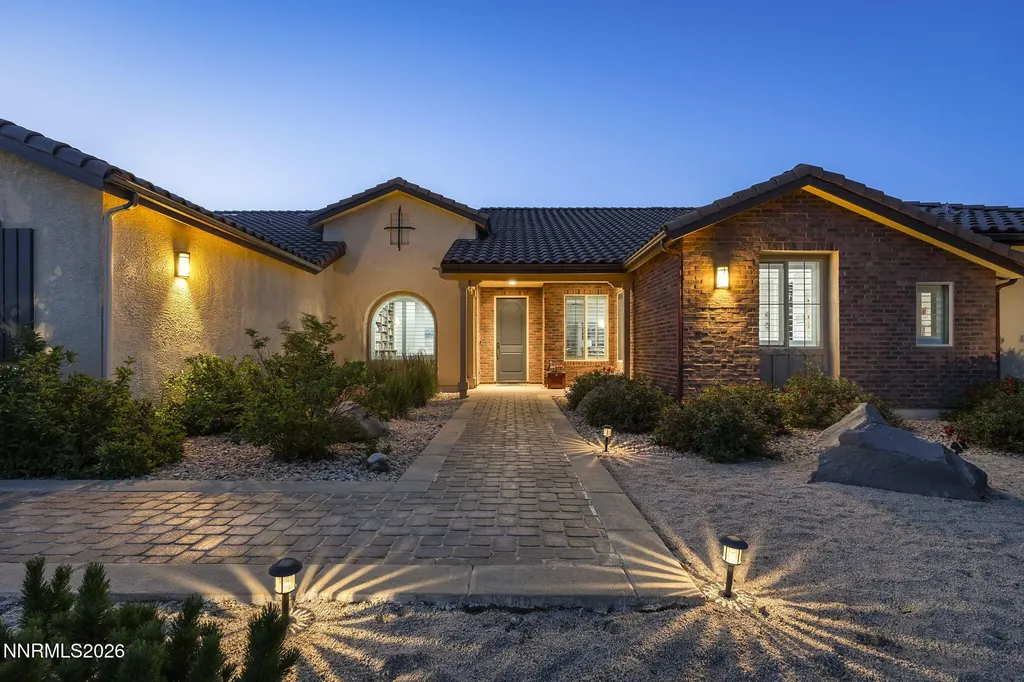 5431 Salmon River Reno NV 89511