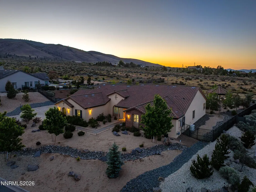5431 Salmon River Reno NV 89511