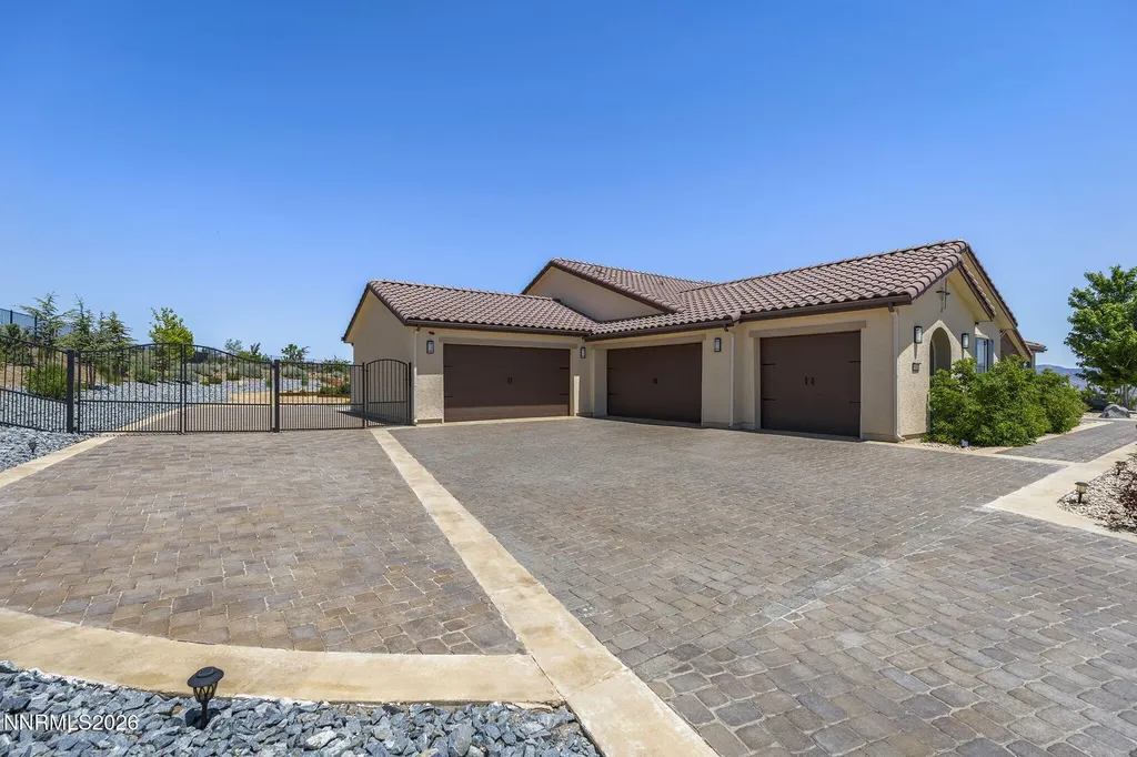 5431 Salmon River Reno NV 89511