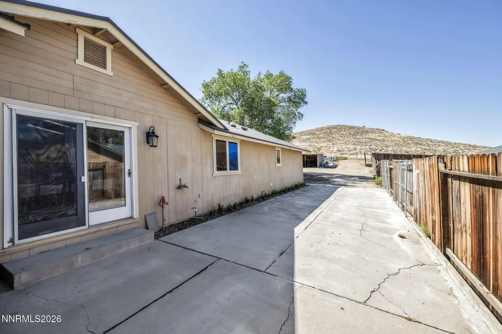 1251 Satellite Sparks NV 89436