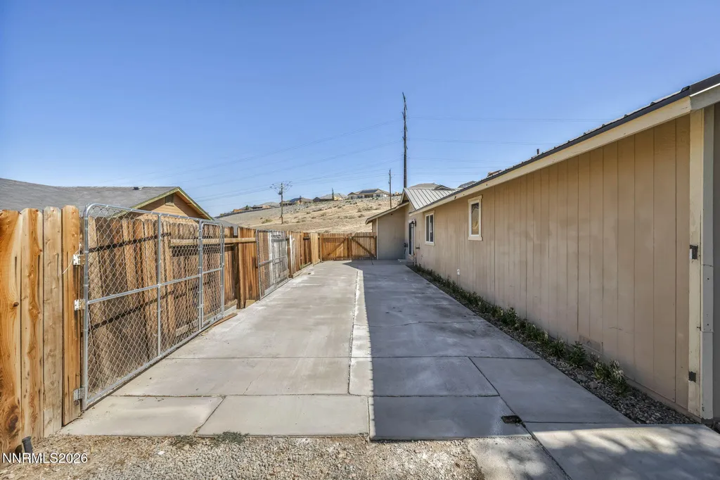 1251 Satellite Sparks NV 89436