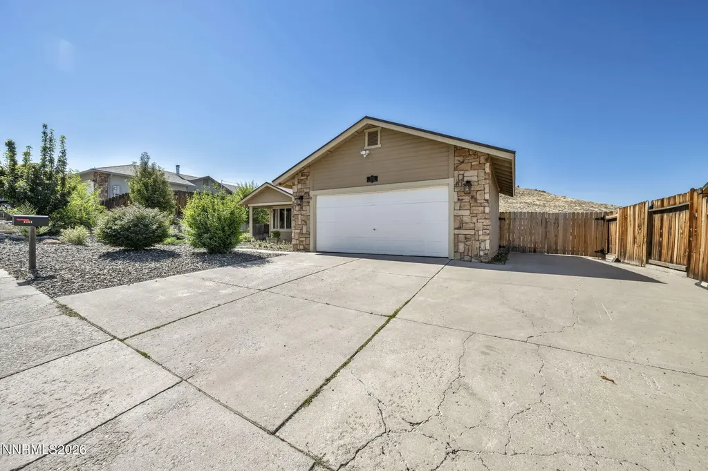 1251 Satellite Sparks NV 89436
