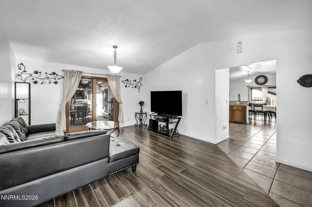 1251 Satellite Sparks NV 89436