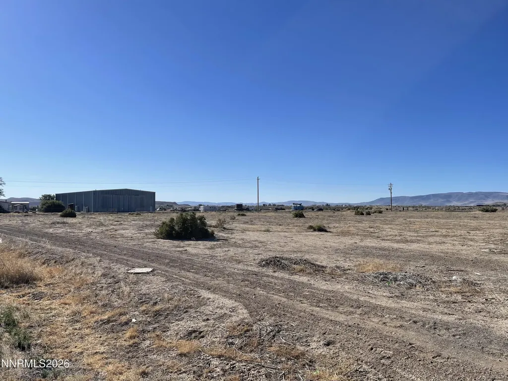 1635 Lake Silver Springs NV 89429