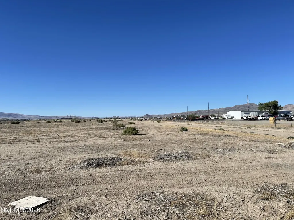 1635 Lake Silver Springs NV 89429