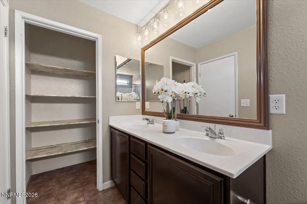 11380 Verazae Reno NV 89521