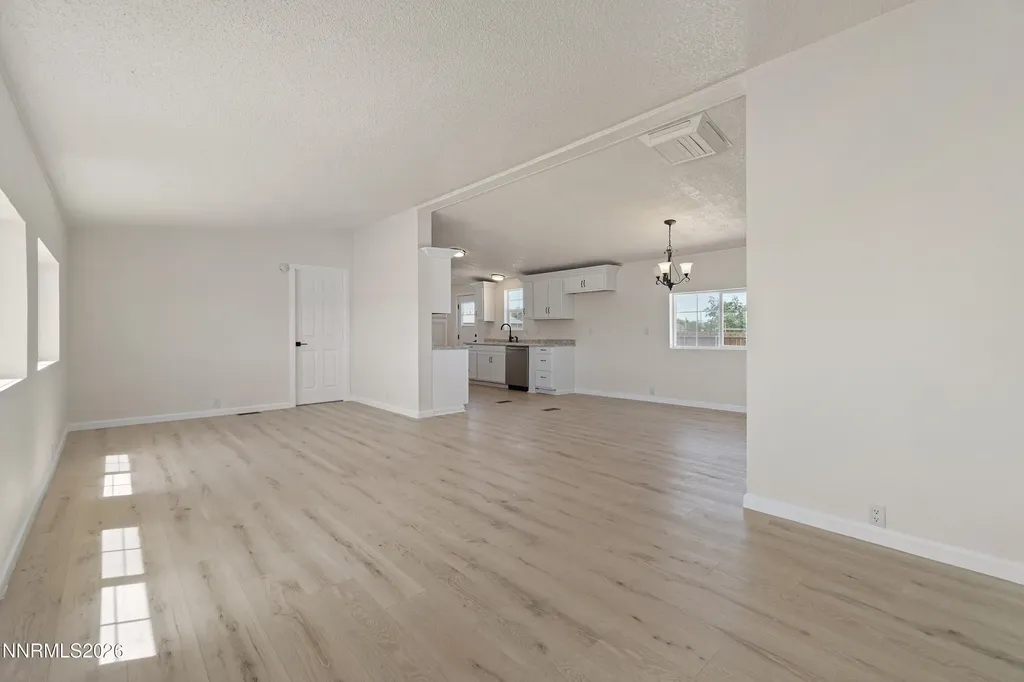 2905 Talapoosa Silver Springs NV 89429