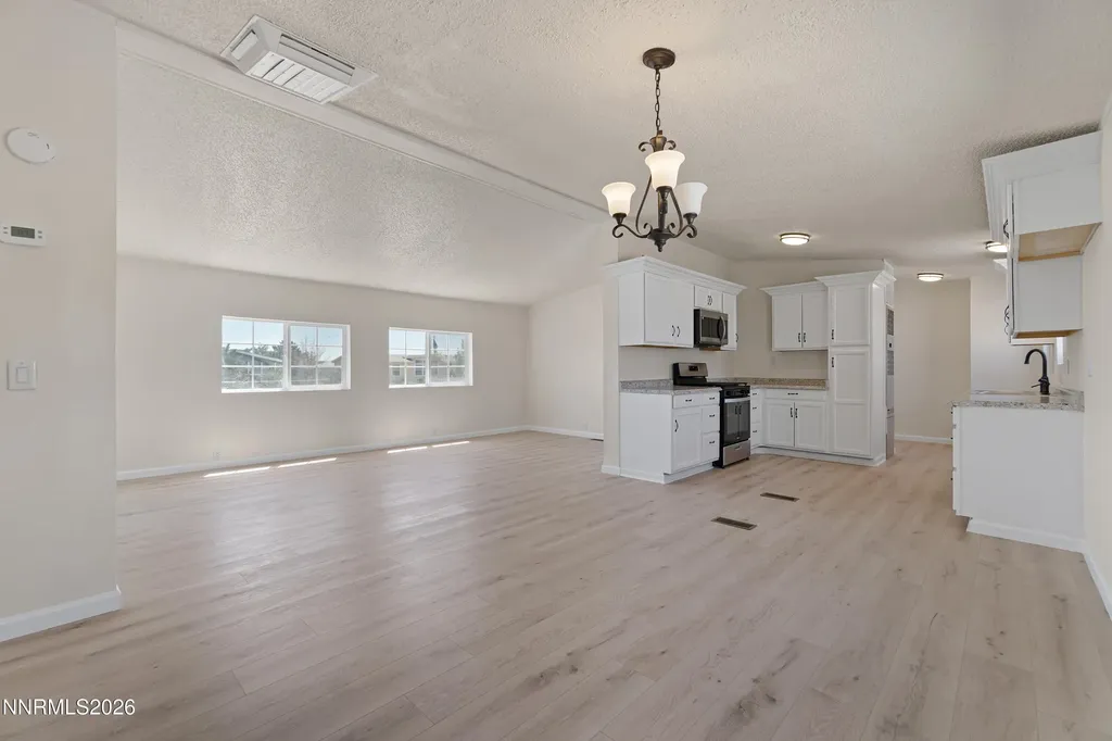 2905 Talapoosa Silver Springs NV 89429