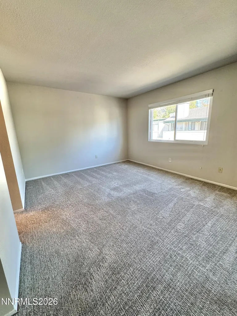 2604 Sunny Slope Sparks NV 89434